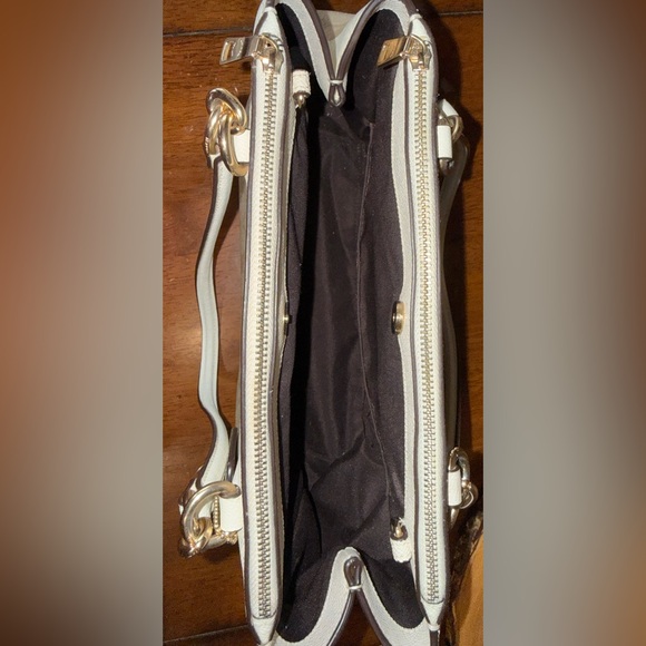 Coach Brooke Carryall - Free Shipping! - Picture 4 of 14